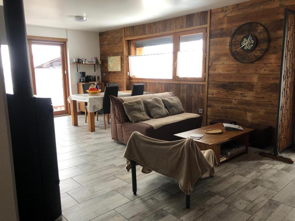 Maison De Village Au Pied Des 3 Vallees Villarlurin Kültér fotó